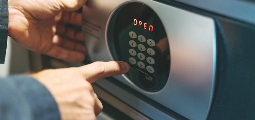 Cash Safe Openers in Roseland, California