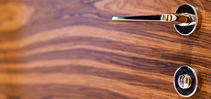 On Demand Locksmith For Key Fobs Repair in Roseland, California